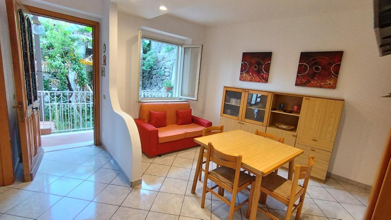 Casa Carmela Panoramic Center Apartment Taormina Bagian luar foto